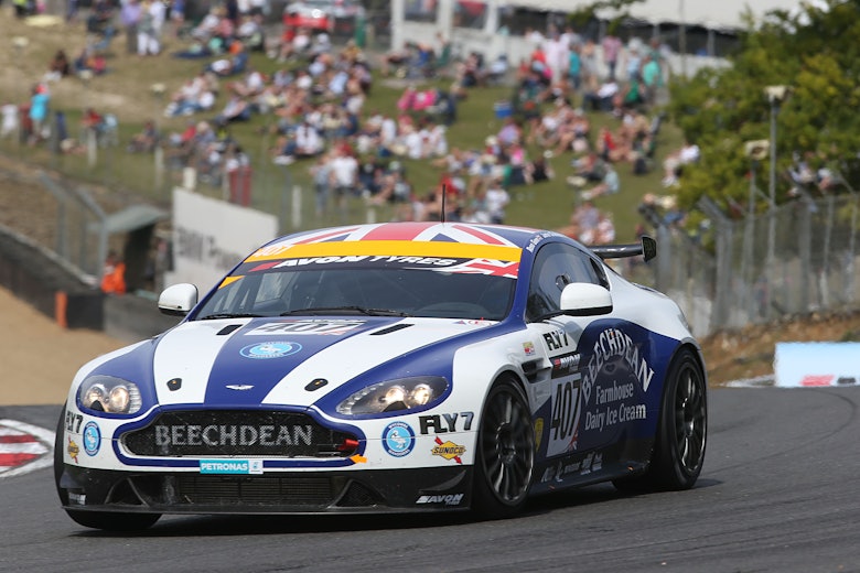 Jamie Chadwick / Ross Gunn Beechdean GT4 Aston Martin GT4 Challenge