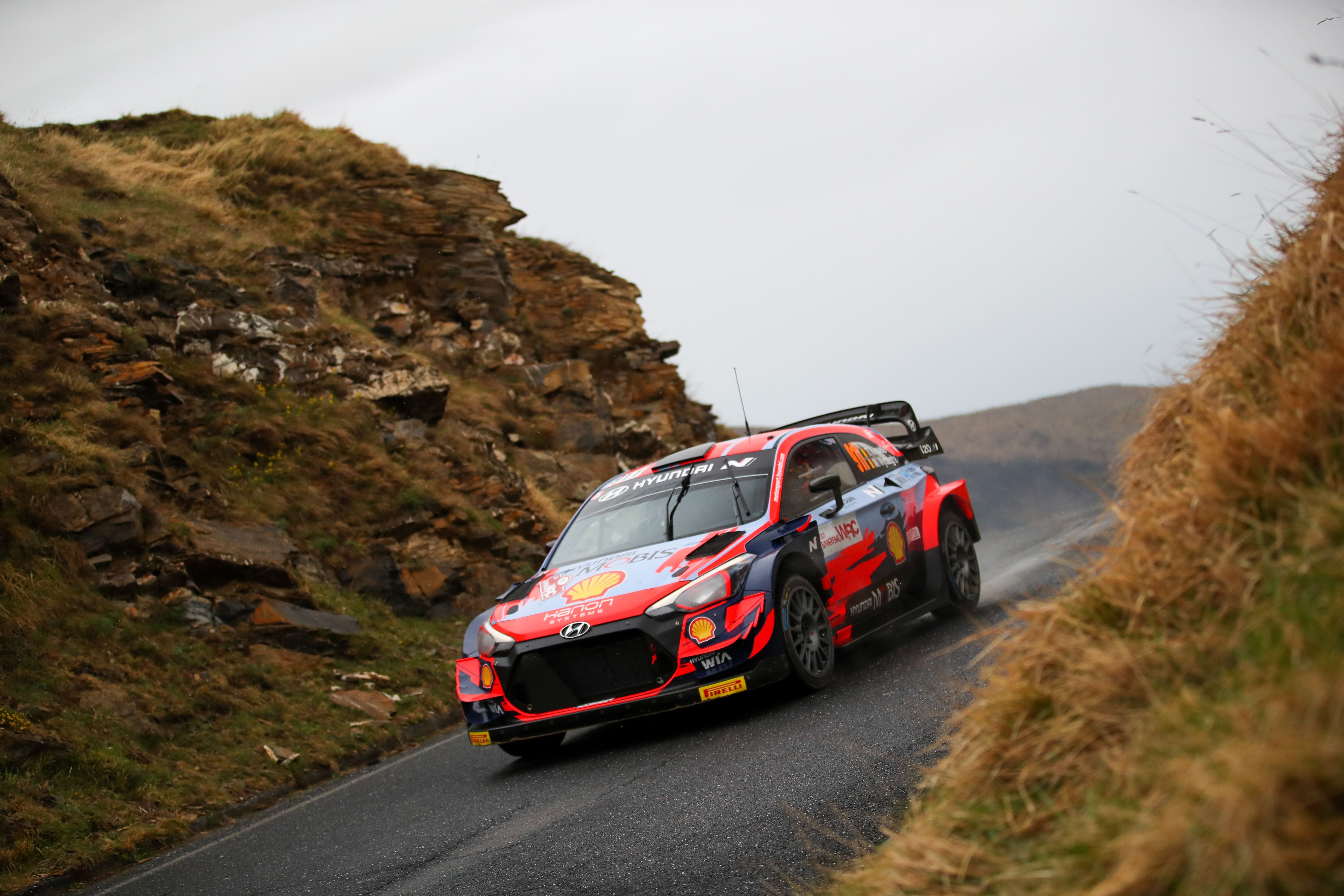 Neuville and Wydaeghe s intercom problem now fixed DirtFish