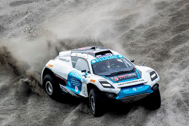ACCIONA  SAINZ XE Team finishes second in Extreme E due to mechanical  failure in the final