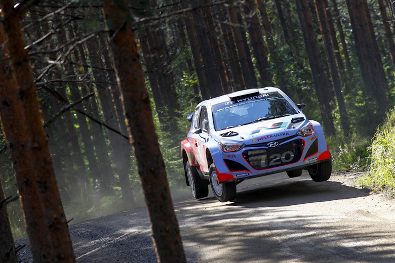 Thierry_Neuville_Rally_Finland_Hyundai_i20_WRC_Action_2