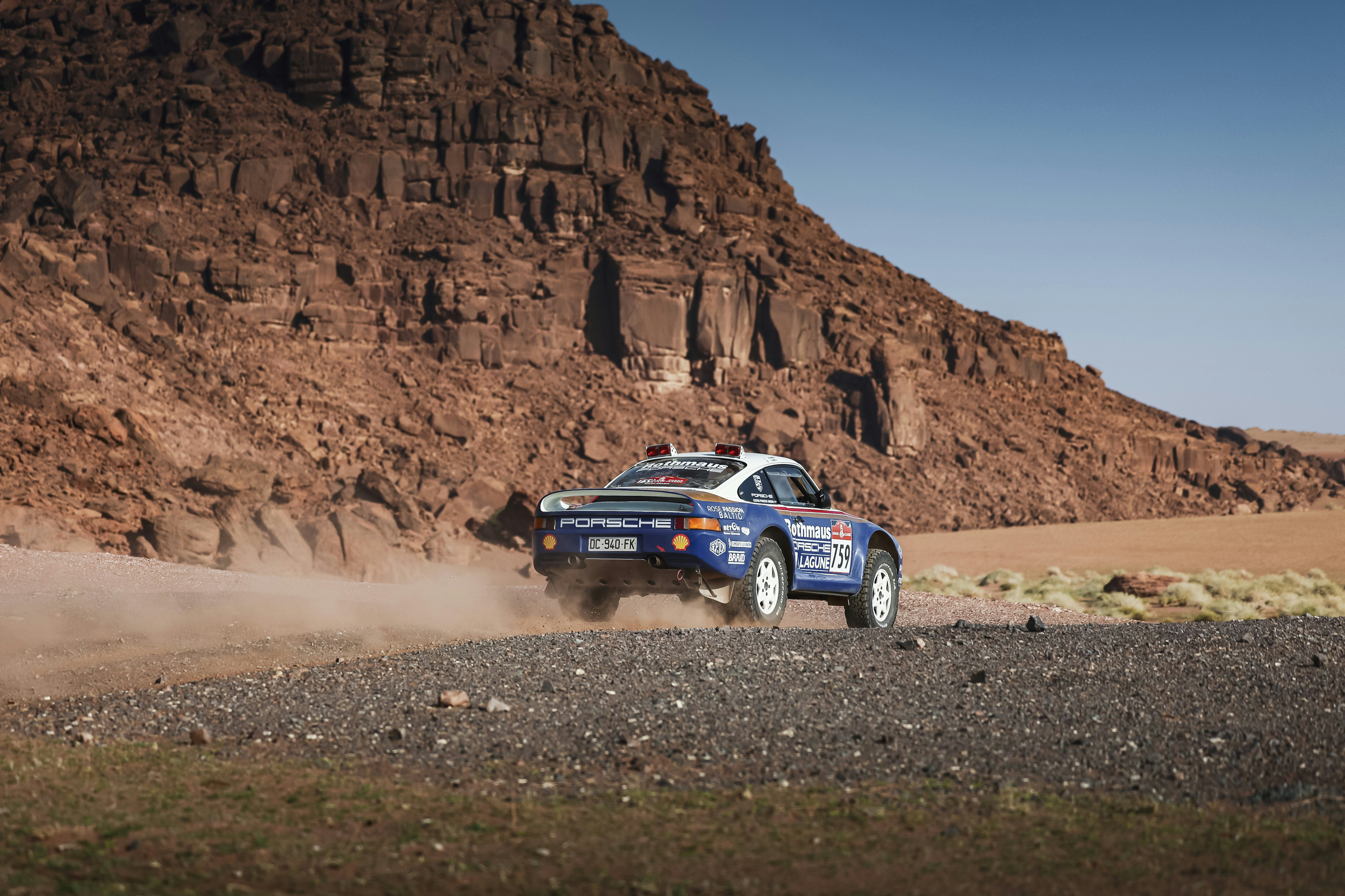 Du rallye du désert à la vallée enneigée d'Avers - Porsche Newsroom CH