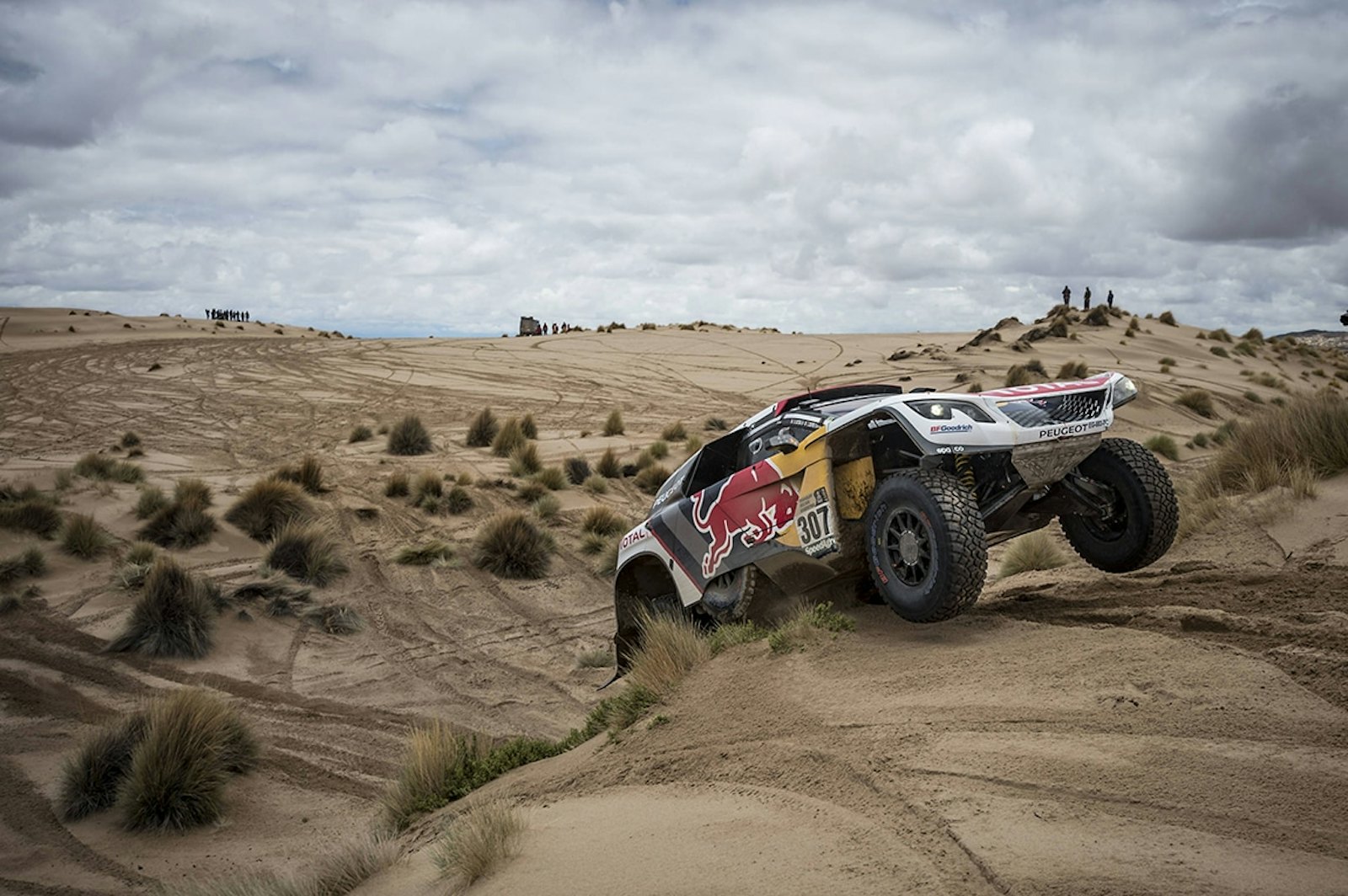 Cyril Despres (FRA) of Team Peugeot Total races during stage 07 of Rally Dakar 2017 from La Paz to Uyuni, Bolivia on January 09, 2017 // Marcelo Maragni/Red Bull Content Pool // P-20170109-01306 // Usage for editorial use only // Please go to www.redbullcontentpool.com for further information. //